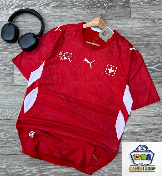 T-shirt Suisse Puma homme - rouge