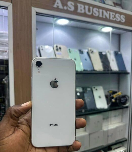 iPhone Blanc - Moderne et Élégant