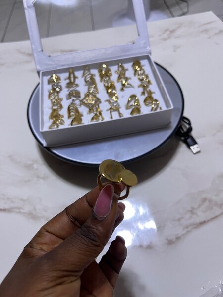 Ensemble de bagues en or élégantes