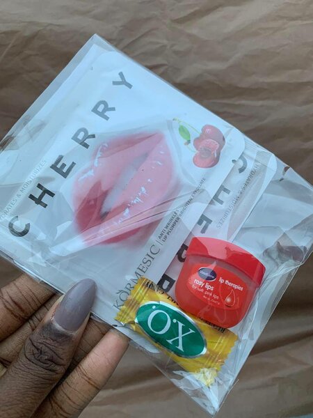 Masques lèvres fruits hydratants