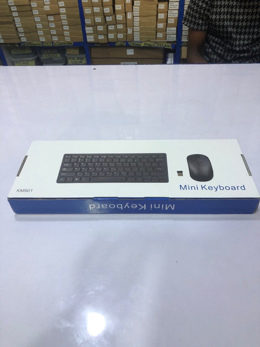 Universal Wireless Mini Keyboard and mouse