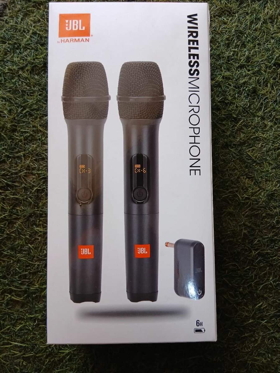 JBL microphones