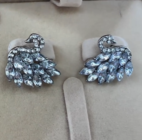 Серьги гвоздик из серебра