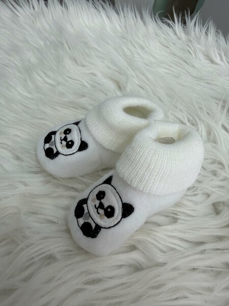 Chaussons bébé panda doux