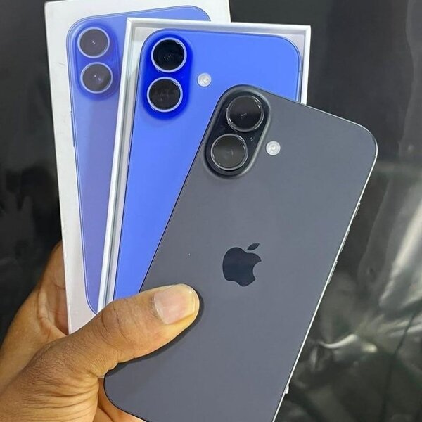 iPhone 16 simple