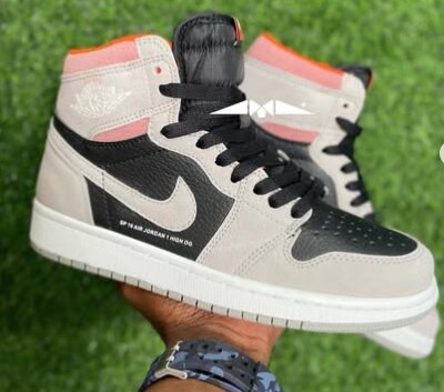 Nike Air Jordan 1 black