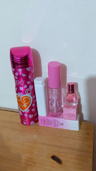 Ensemble de parfums miniatures