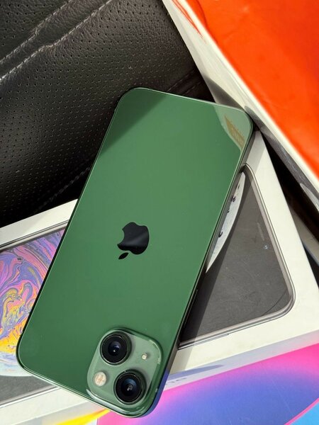 iPhone 13 128gig (UK)