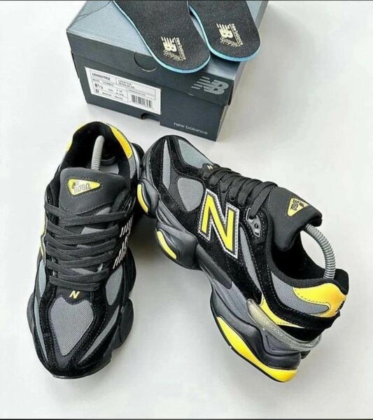 New Balance Sneakers