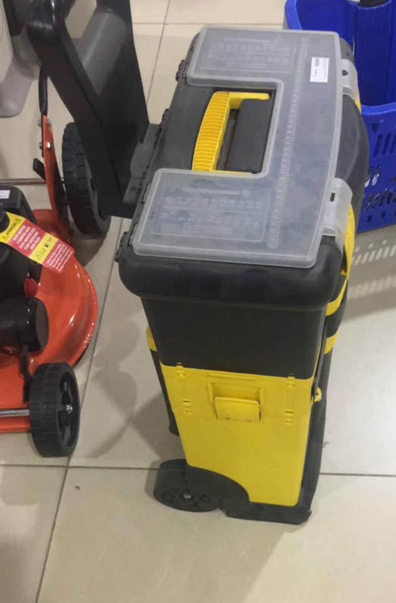 Boîte à outils roulante