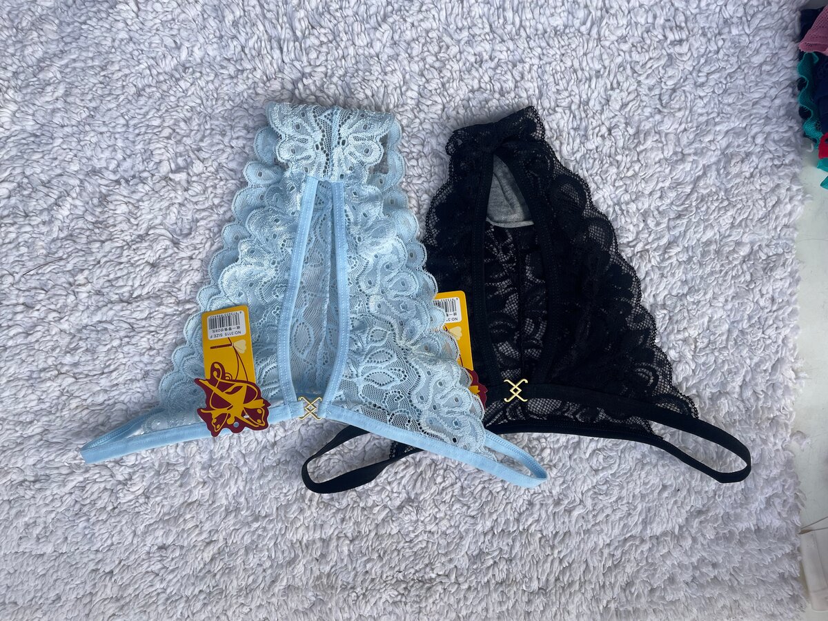 Culottes en dentelle florale