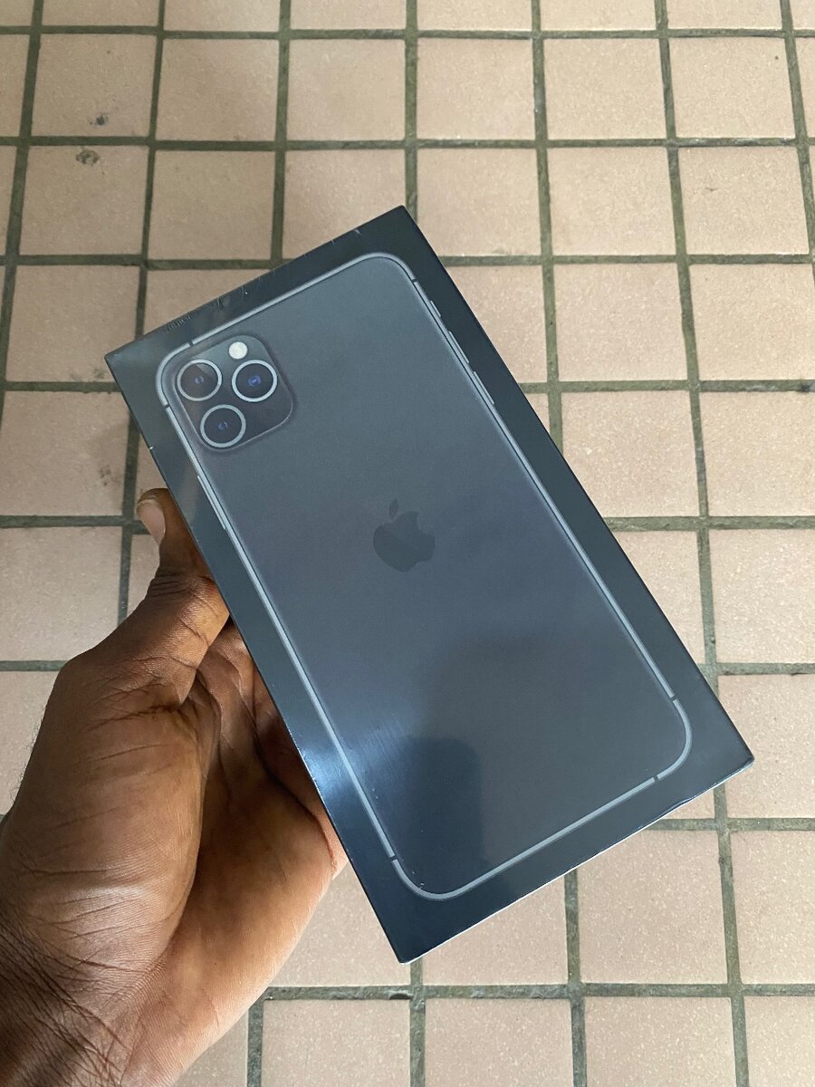 Apple iPhone 11 Pro Max 512GB factory unlocked