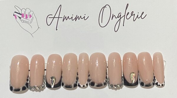 Faux Ongles Léopard Chic