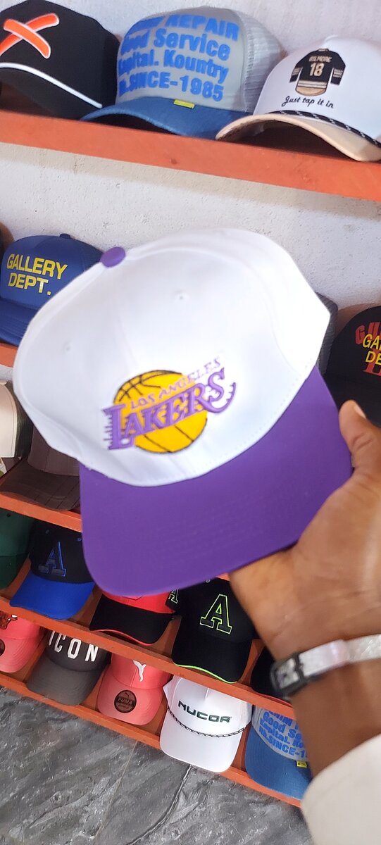 Casquettes de mode neuves