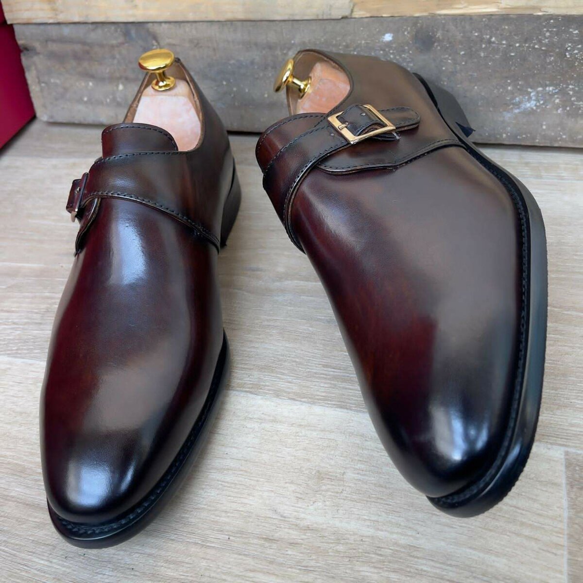 Chaussures habillées en cuir marron