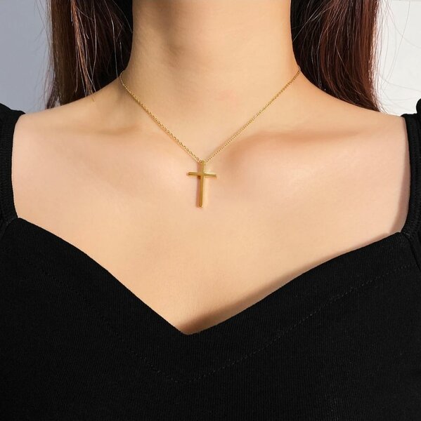 Elegant Gold Cross Necklace