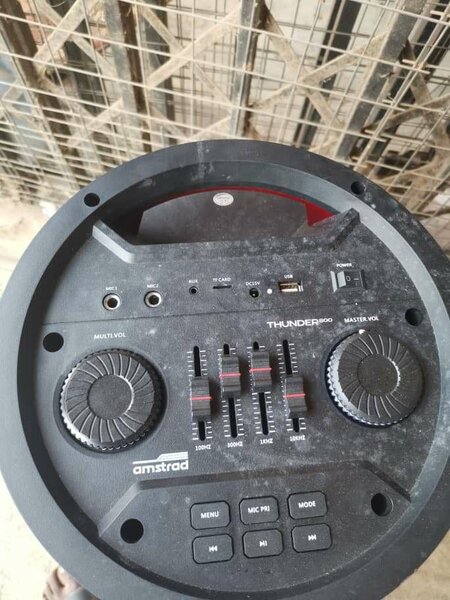 Amstrad dj speaker