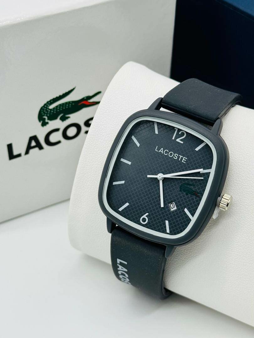 Montre élégante Lacoste