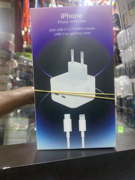 Chargeur iPhone 14