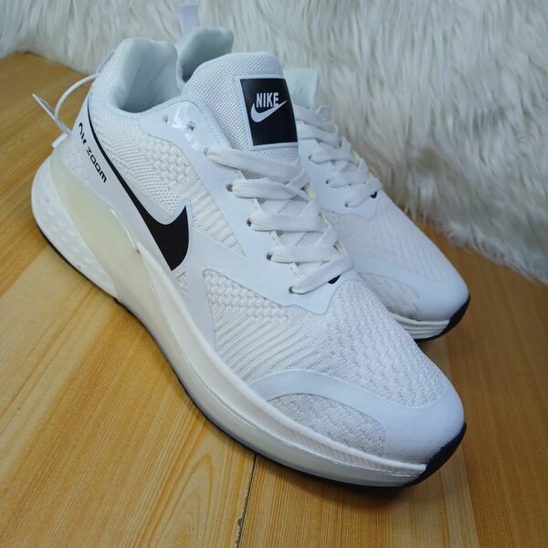 Baskets de sport Nike homme blanche