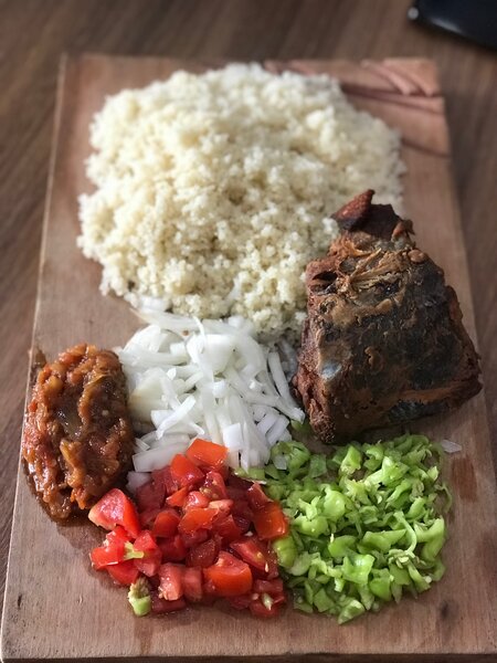 Garba avec attiéké de Dabou