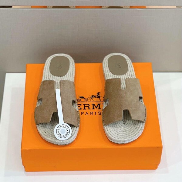 QUALITY HEMMES SLIPPERS