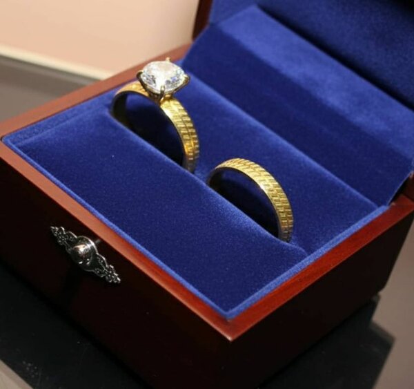 Bague en or et diamant élégante