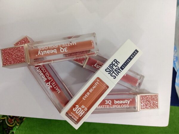 Gloss à Lèvres Mat Longue Tenue