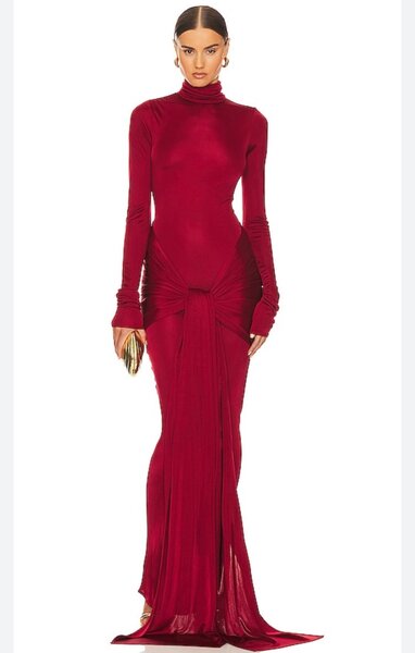 Шикарное платье, в самом трендовом отеннке года