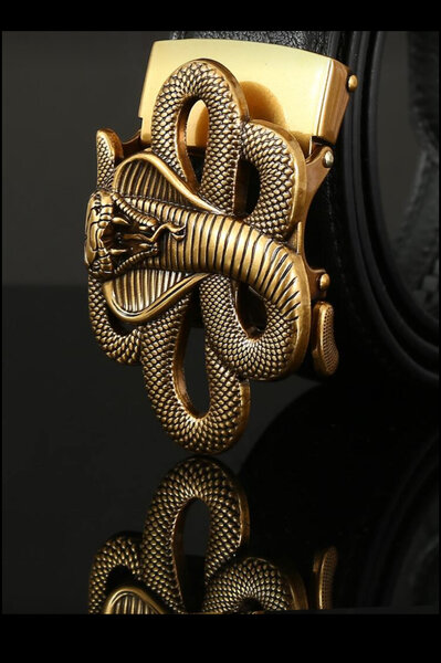 Ceinture en cuir boucle serpent