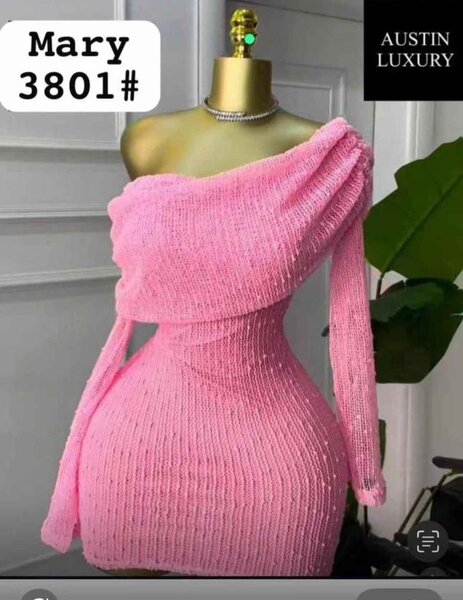 Robe Pull Épaules Dénudées Femme