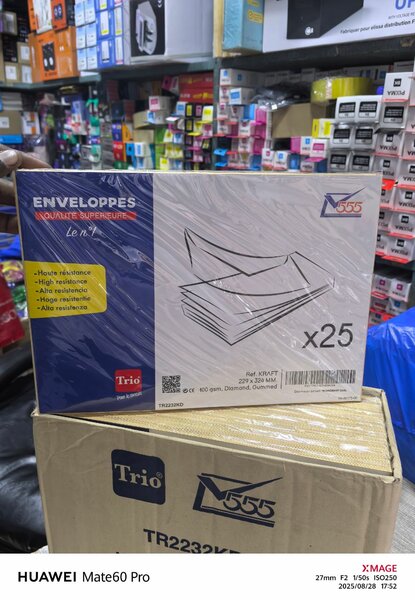 Enveloppes C4 Résistantes x25