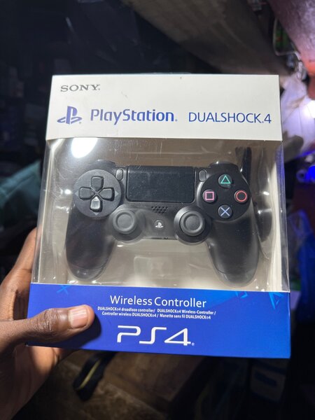Manette PS4 DualShock 4