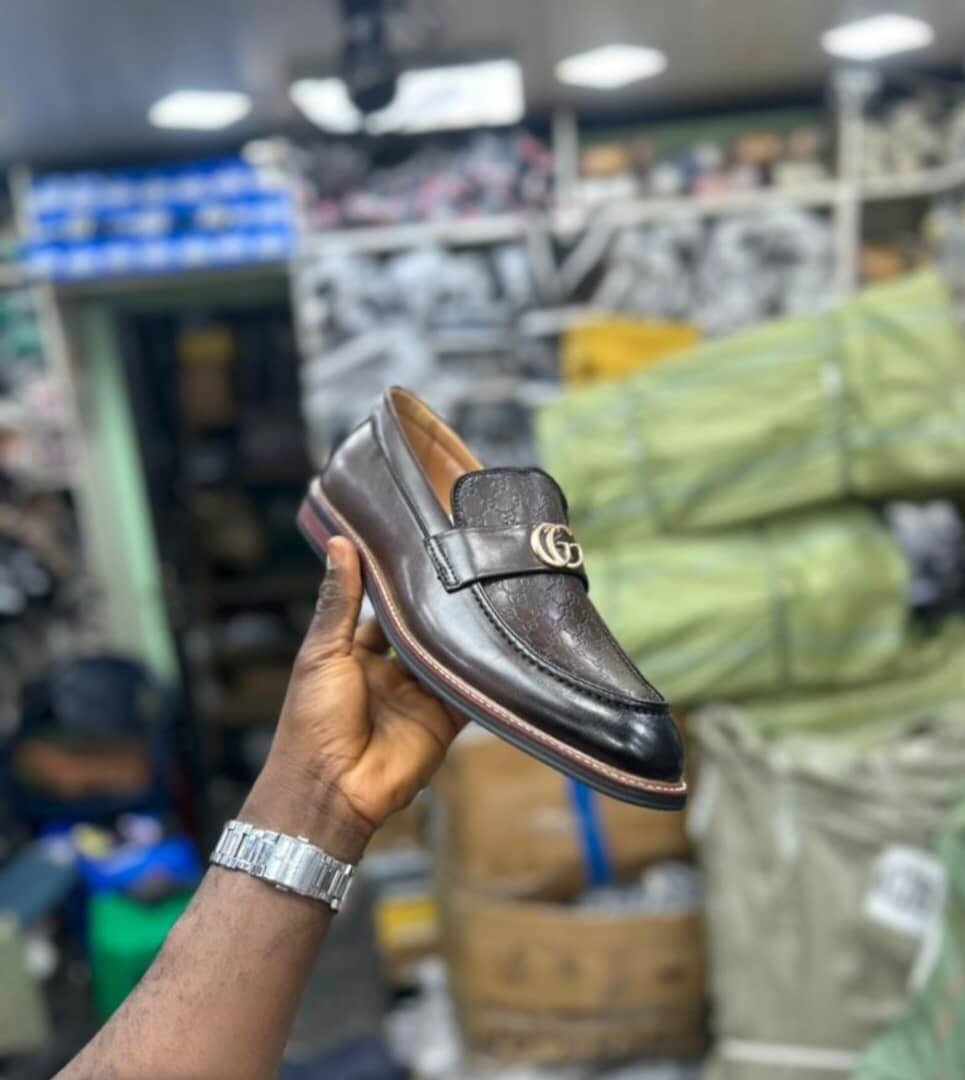 Loafers élégants en cuir homme