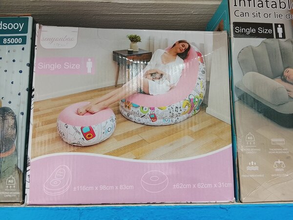 Chaise longue gonflable colorée