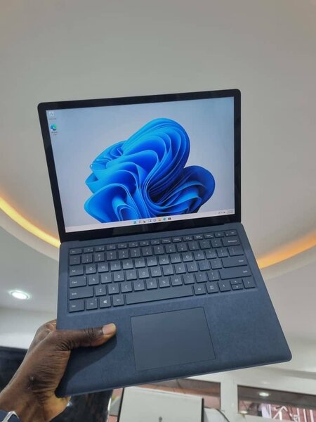 Surface Laptop