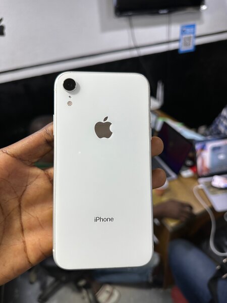 iPhone XR 64Go