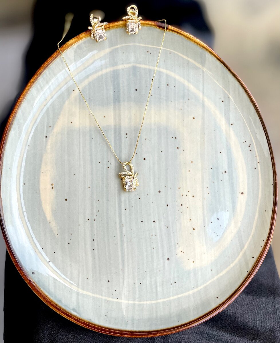 Ensemble plaqué or pour femme