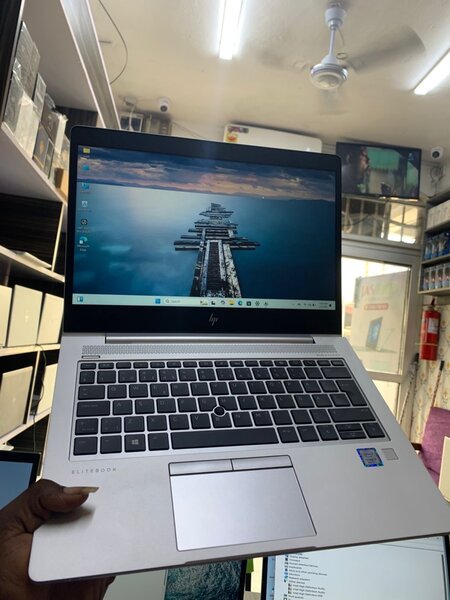 HP Elitebook 830 G6