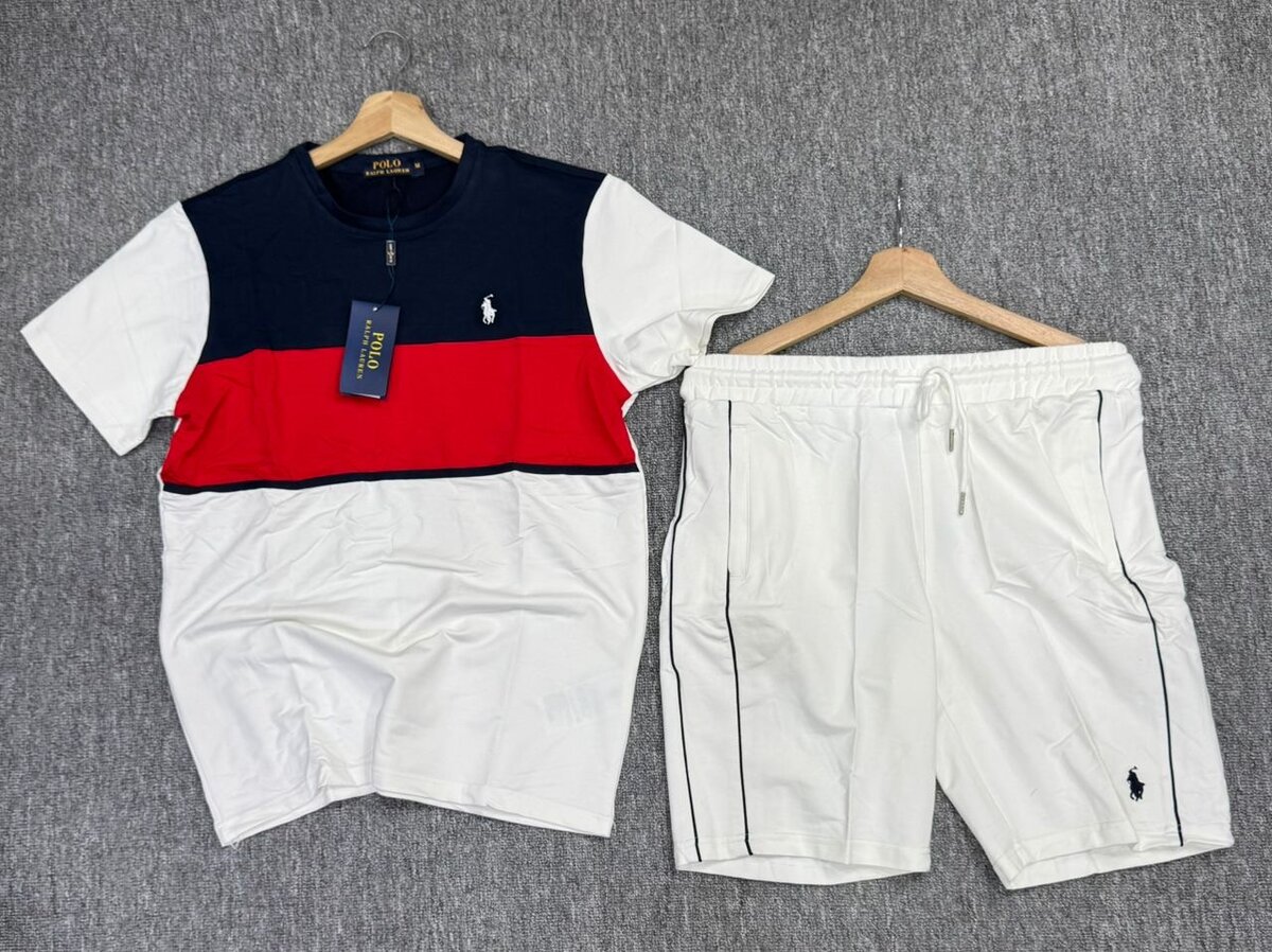 Ensemble sportif homme coloré