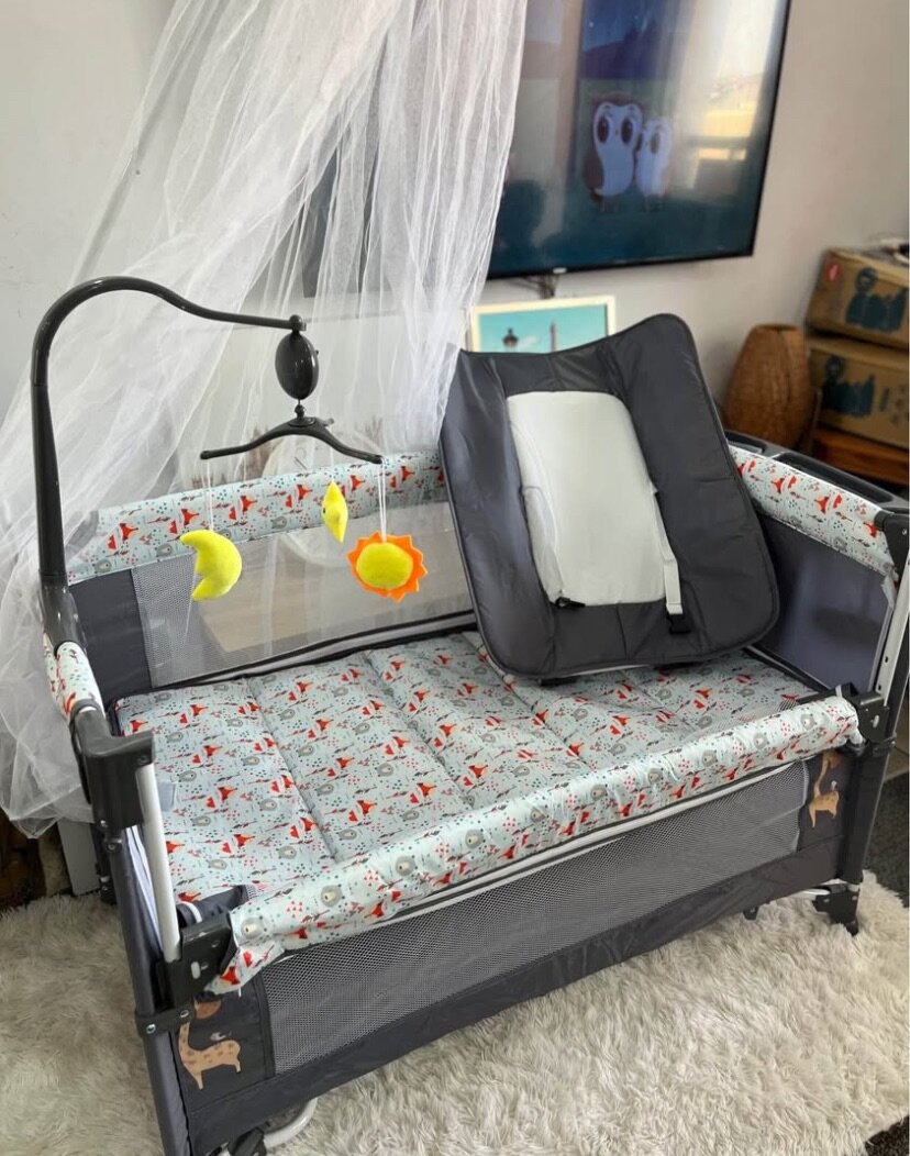 Lits d'enfant portable avec jouets