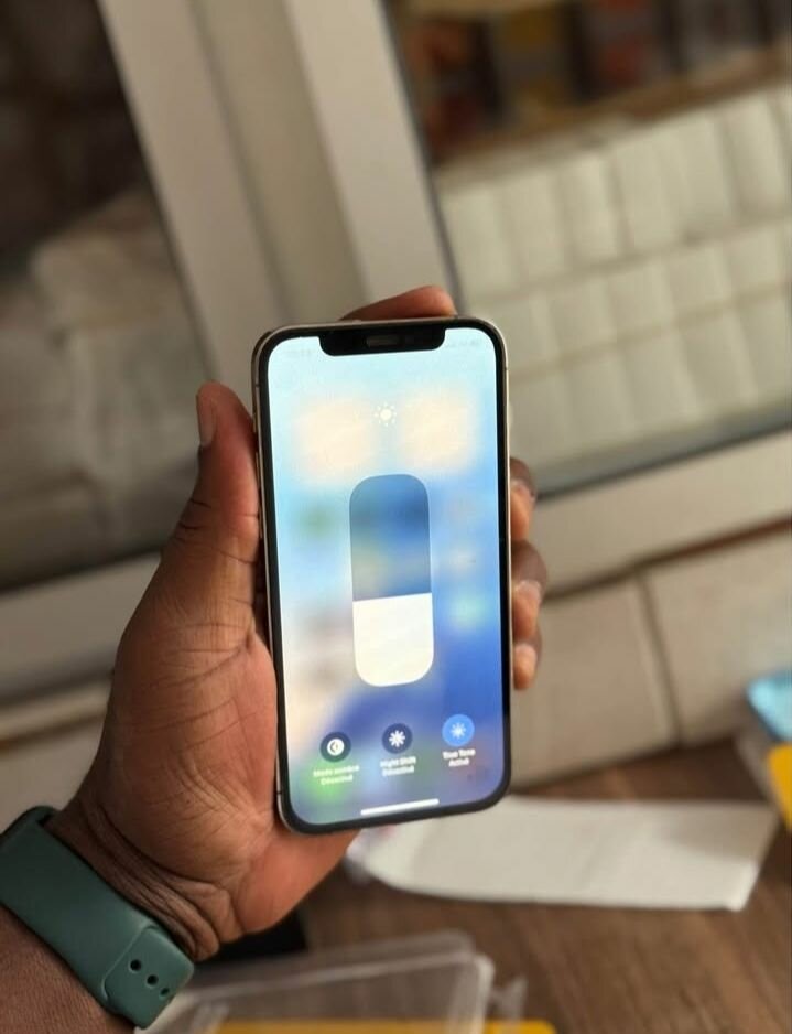 iPhone 12 Pro - 128GB, Gold