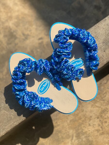 Tongs colorés en crochet