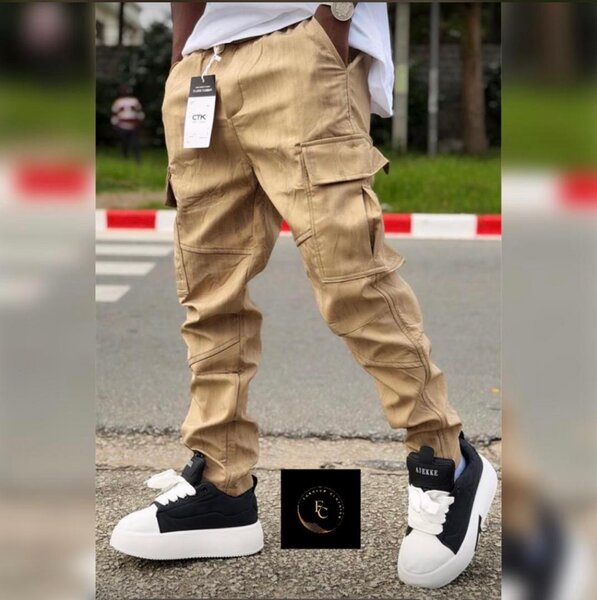 Pantalon cargo beige homme