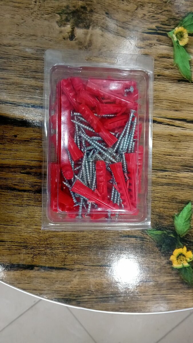 Chevilles et Vis 10mm Rouges