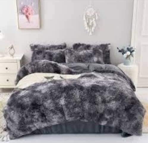Botswana flaffy duvets king size. 5 pieces