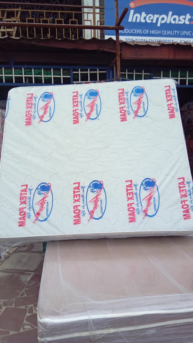 Mattresses- 10" King Size Latex Foam