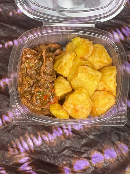 Pattes de poulet et gésiers