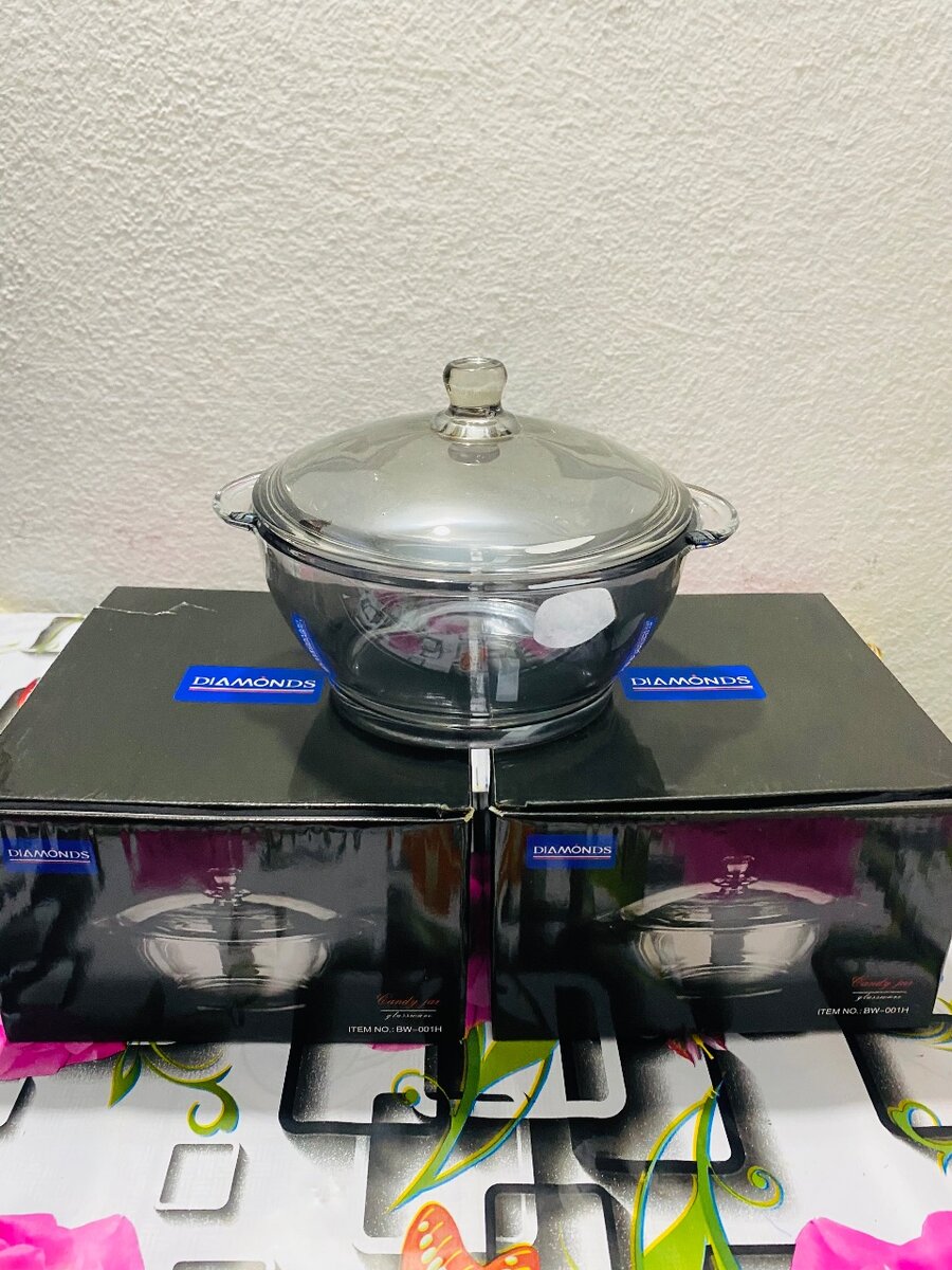 Soupière (casserole) en verre