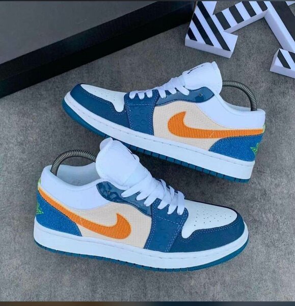 Sneakers tendance multicolores